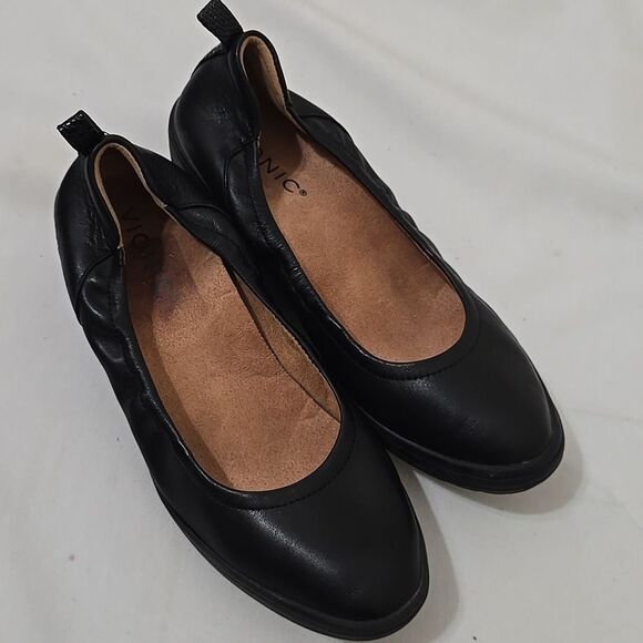 VIONIC Jacey Leather Round Toe Wedge Shoes Size 6 - Picture 1 of 8